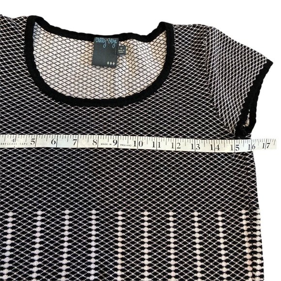 GABBY SKYE Knit Dress Sz M Fun Design Flirty Hem Stretchy - Picture 9 of 14